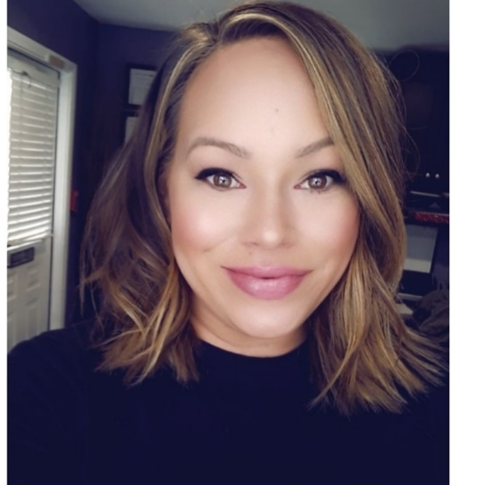 Meet your Posher, Leslie